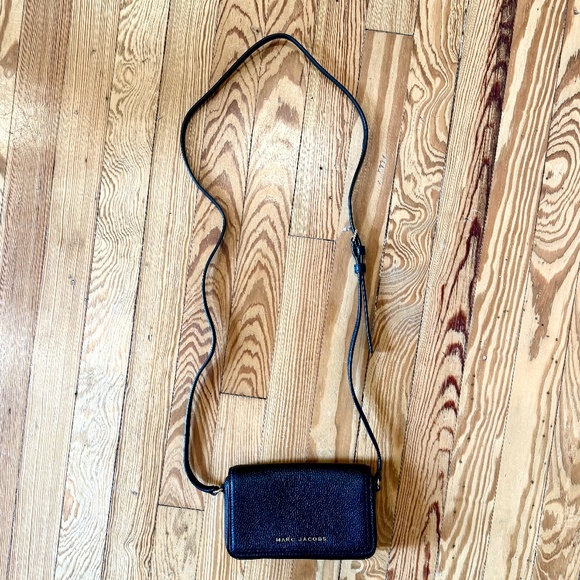 Marc Jacobs black pebbled leather crossbody purse EUC - Picture 3 of 14